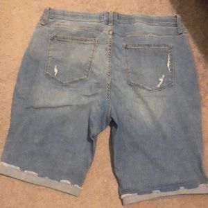 LuLaRoe Distressed Size 40 Bermuda Shorts
